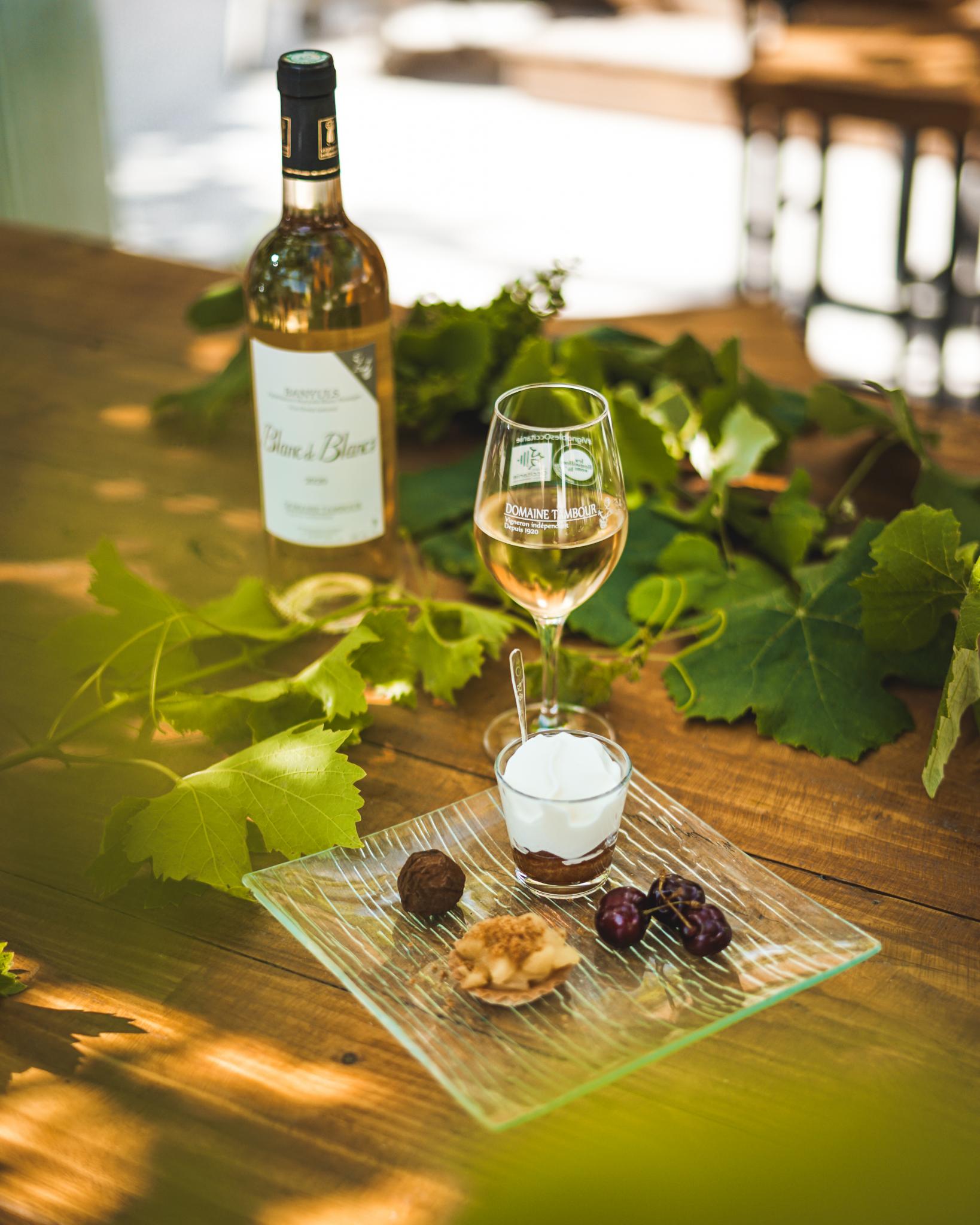 Mignardises et vin